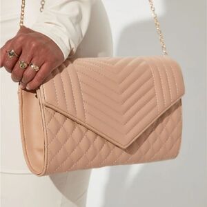 🆕️👜FASHION NOVA Long Time Coming Handbag - Nude